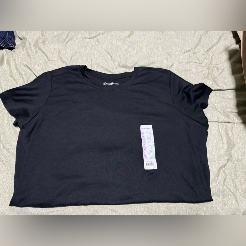 Black Eddie Bauer Tshirt. New 2x
